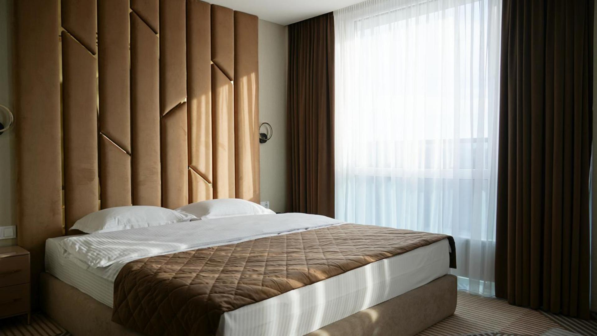 Hotel Tourist Lviv Kültér fotó